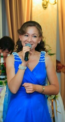профессиональная ведущая Юлия