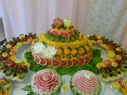 Фруктовые фуршеты,  нарезка и композиции  в Караганде